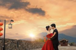 -雪中彩影婚纱摄影·微光艺术中心