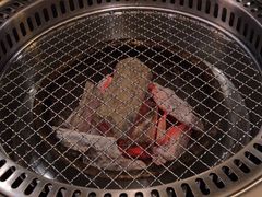 -炙忧烤肉屋(中国铁建广场店)