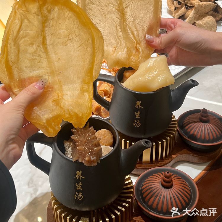 深圳花小钱装大杯的聚会餐厅又+1+1+1 🥂