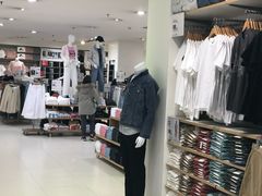 -优衣库(重庆星光时代广场店)