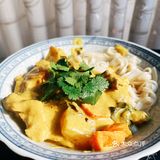 鸡腿奶味咖喱拌面
