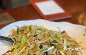 Farmhouse Egg and Oat Stir-fry