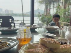 -东湖食堂·湖景餐厅•会议