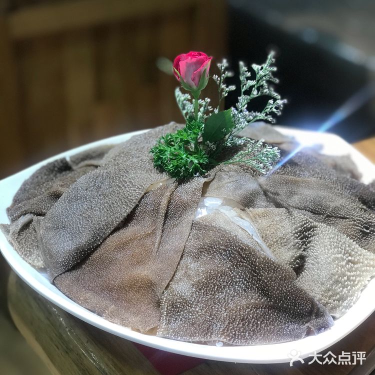 秋冬进补何时好？盛京初雪正当时。