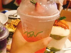 -Chom Cafe and Restaurant