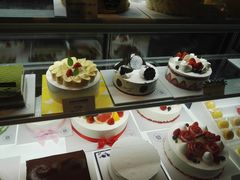 -巴黎贝甜(大宁国际商业广场店)