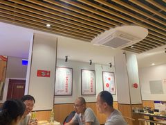 大堂-闫家驴肉老店(华电一校店)