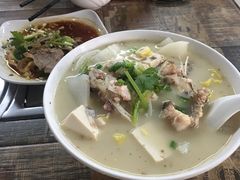 鱼头豆腐汤-阳江河堤老牌曾记美食