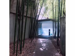 -穹六人间 people 6(岳阳路店)