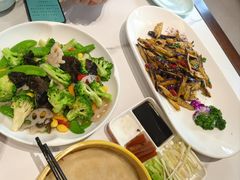 -梅利汴京烤鸭•开封豫菜地标店(东司门店)