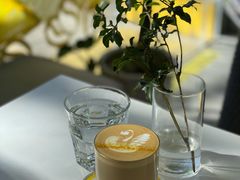 黄咖啡-五进制 Coffee Shop