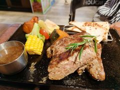 -豪客来牛排(空港华联店)