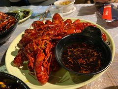 -巴厘龙虾·榜首油焖大虾(音乐学院·沿江酒馆店)