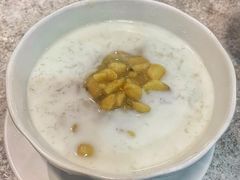 莲子雪燕水牛奶-水牛奶皇后糖水铺