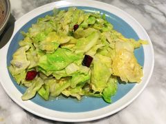 手撕圆白菜-懒人盐府人家(航天桥店)