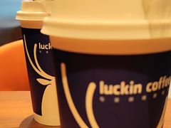 -瑞幸咖啡(大连罗斯福广场一层店)