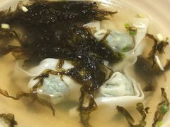 上海荠菜肉馄饨-玖鲜小笼(中山广场店)