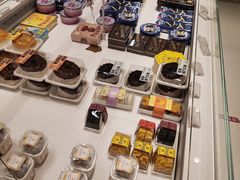 -好利来(曲江龙湖店)