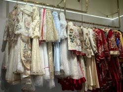 点击看大图 -艾拉·女王婚纱礼服馆