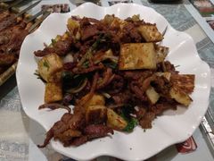 囊炒肉-新疆伊宁远征餐厅