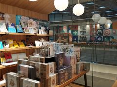 -百新书局(尚悦湾店)