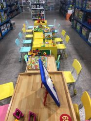 -逝水玩具折扣店