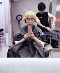 点击看大图 -L+奥拉接发烫发染发