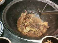 -挂旗柴锅鸡(蚌山区嘉年华店)