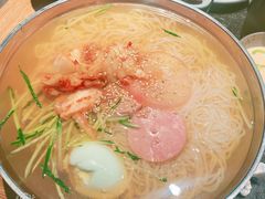 -七甲山烤肉(长白山奇石山珍根艺一条街店)