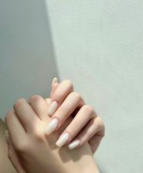 -董小姐日式美甲美睫·皮肤管理