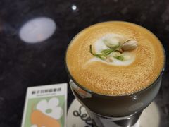 栀子花梨香拿铁-Seesaw Coffee(环贸iapm店)