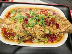 蒜爆鱼-红棚子肚绷·徐州烧烤(南京店)