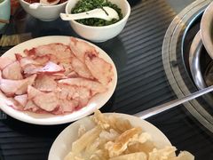 -周老三跷脚牛肉·全牛火锅(非遗传承店)