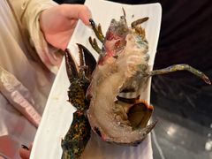 -雍容荟帝王蟹活龙虾展台自助(IFS黑金店)