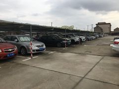 -泊安飞浦东物流大道停车场