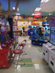 -莫莉幻想儿童乐园(武汉经开永旺店)