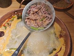 酸辣锅底-洱火云南酸菜牛肉火锅(石景山当代商城店)