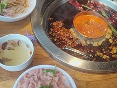 -城墙拐拐火锅(三峡广场黑金冠店)