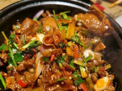 小炒黄牛肉-漫卷香烤鸭春饼