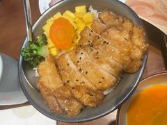 -8PINTS八品脱·日料·烧鸟·精酿小酒馆(莘庄店)