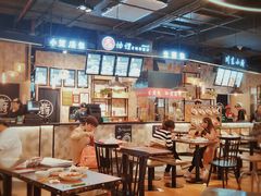 -时尚MEGO商业广场(华新地铁店)