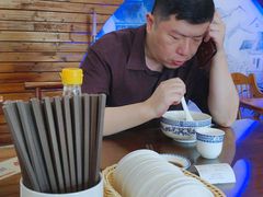 -笑来喜馄饨小笼工坊店(湖滨街店)