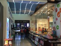 -新华书店(新街口旗舰店)