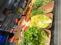 -四囍码头海鲜烧烤自助火锅(外滩南京东路悦荟广场店)