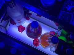 -梁记特色桂林米粉