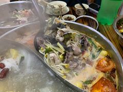 -周良天山牛杂城(天山路总店)