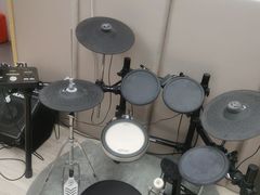 -小荧星艺校(浦东中环分校)