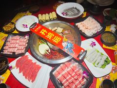 -谭鸭血老火锅(万象九宜城店)