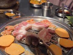 -哈哈碳都·牛肋条无限自助烤肉(宝龙店)