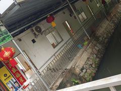-莲湖山庄